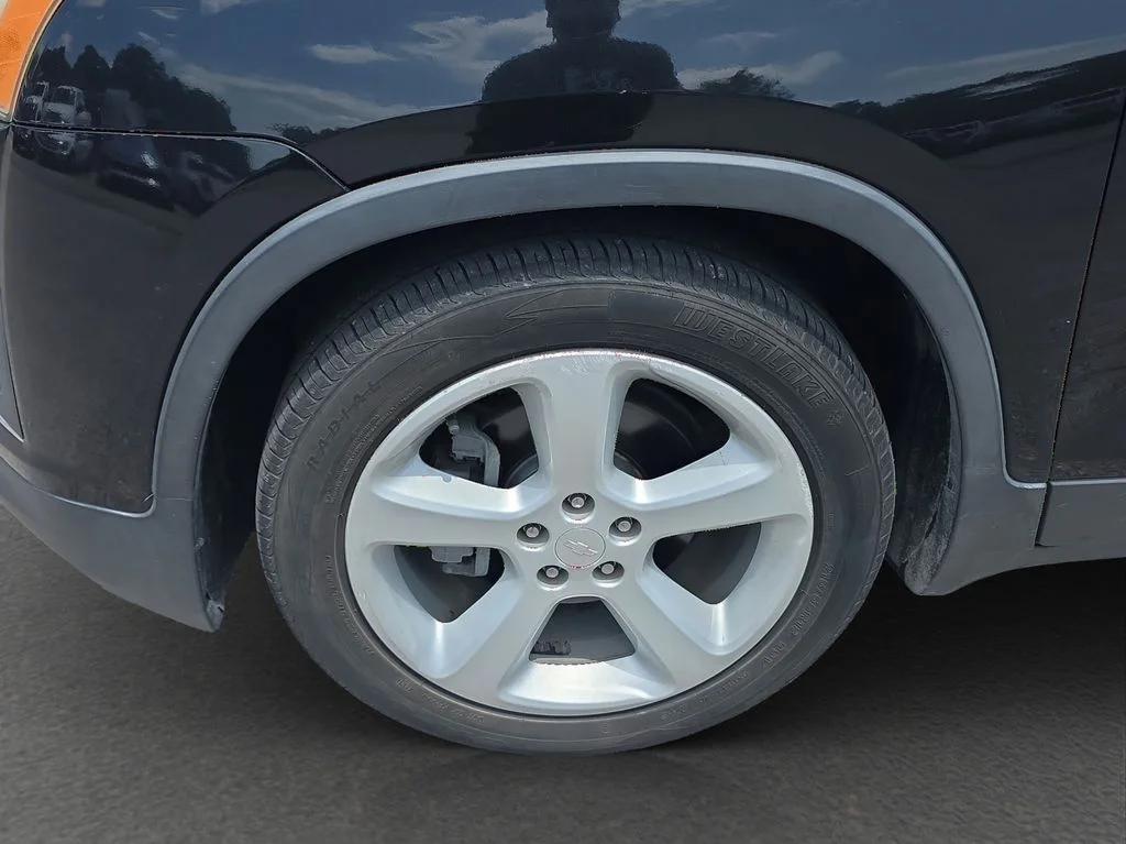 Used 2015 Black Chevrolet LTZ image 4