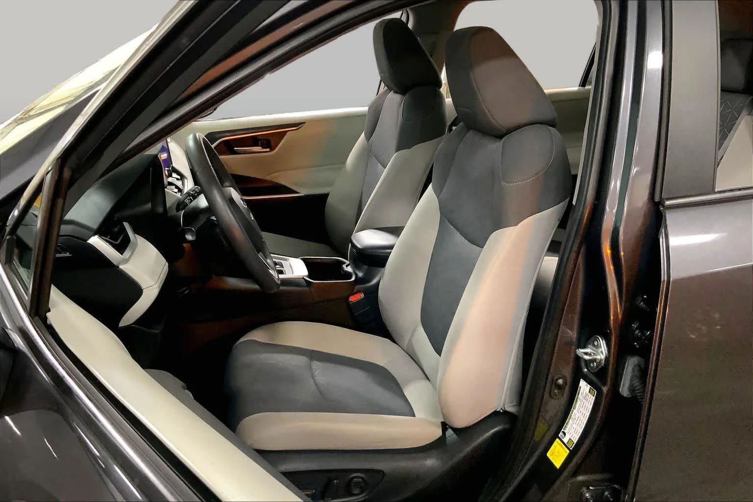 Used 2024 Magnetic Gray Metallic Toyota XLE image 8