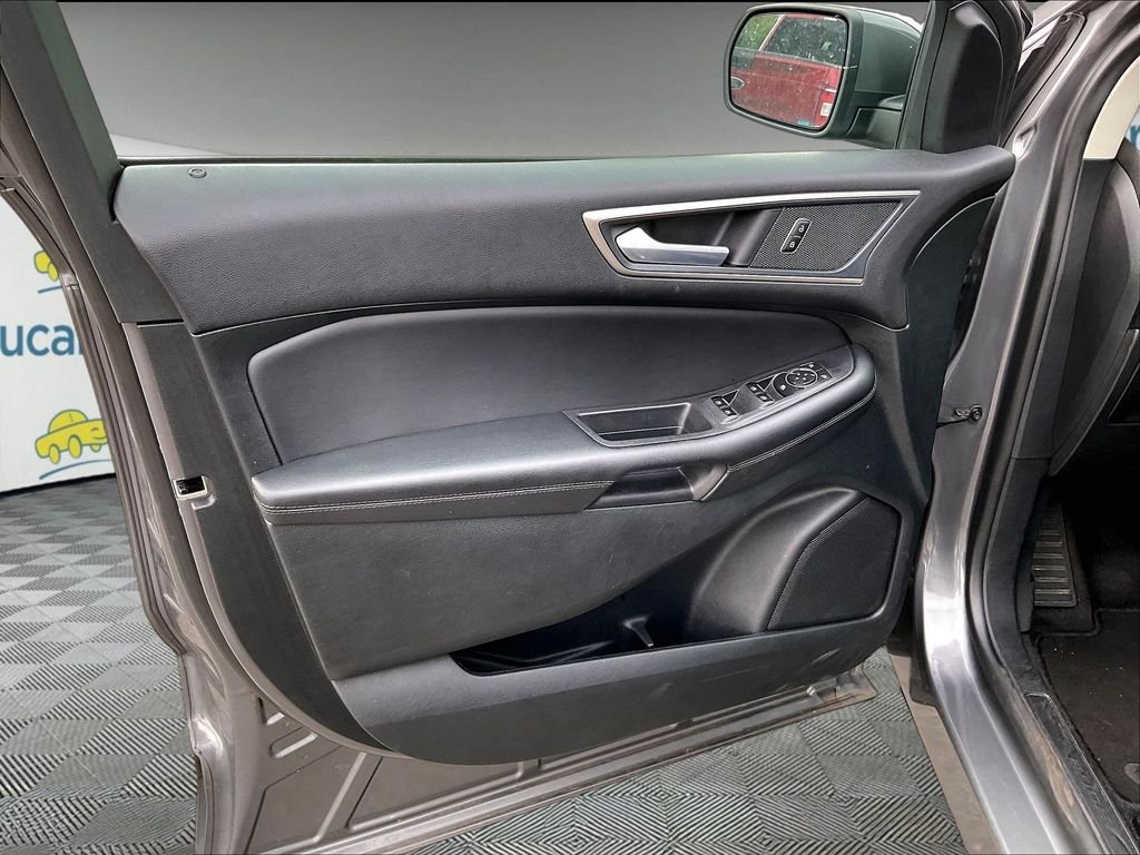 Used 2024 Gray Metallic Ford SEL image 9