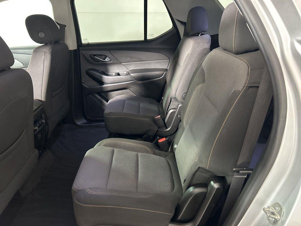 Used 2019 Silver Ice Metallic Chevrolet LT image 17