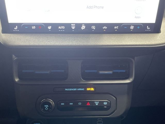 Used 2025 Oxford White Ford XLT image 20
