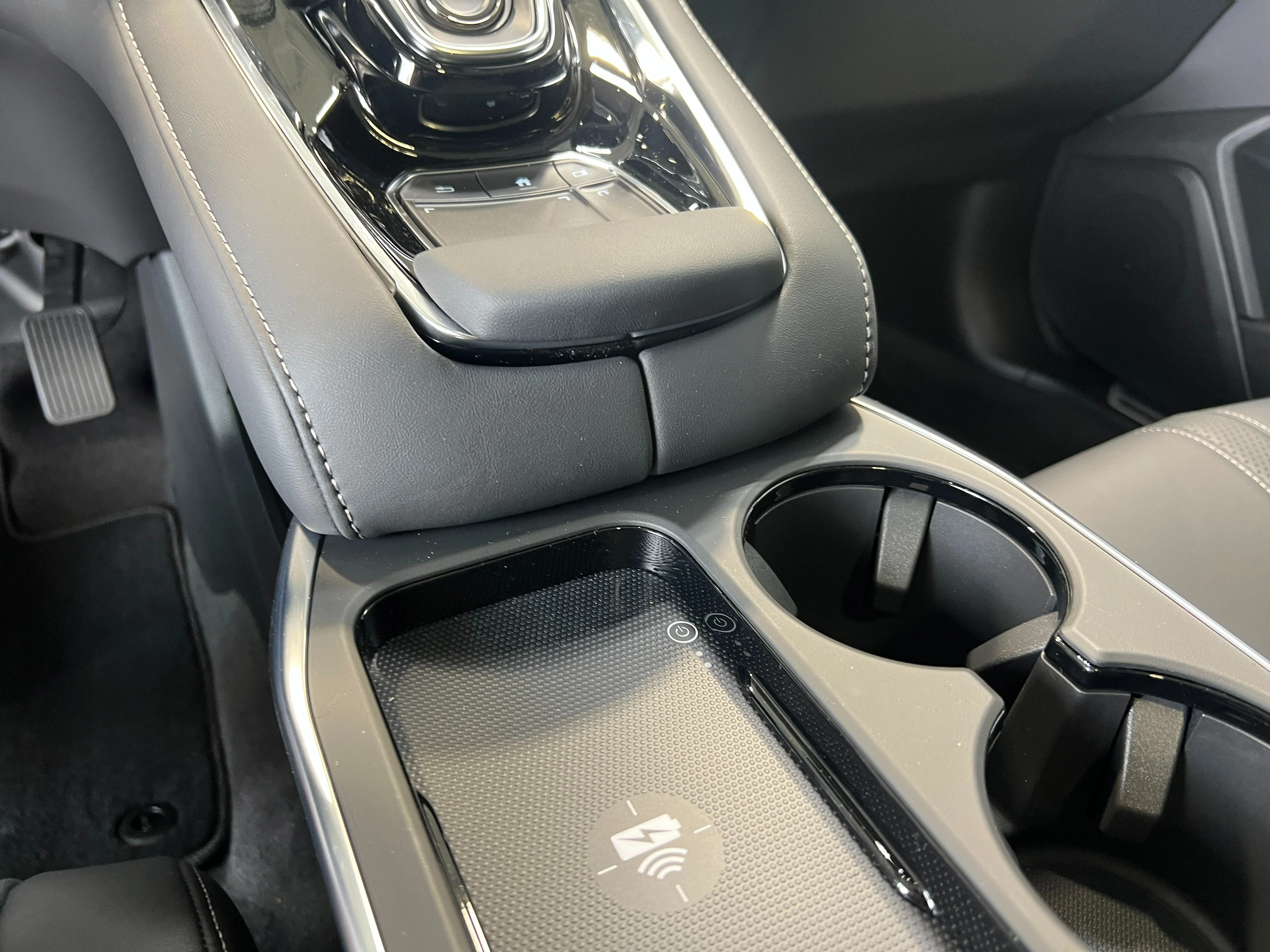 New 2026 Majestic Black Pearl Acura w/Technology Package image 23