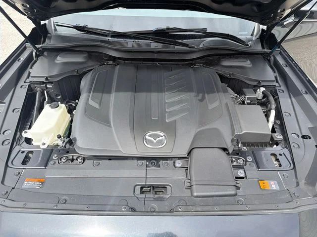 Used 2024 Black Mazda 3.3 Turbo Select image 21