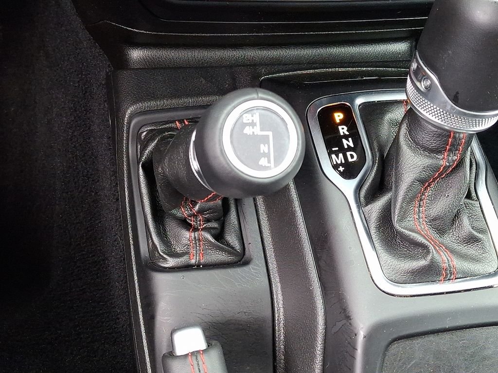Used 2022 White Jeep Unlimited Rubicon image 24