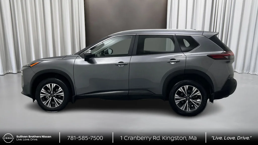 Used 2023 Gray Nissan SV image 8
