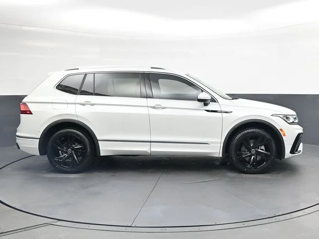 Used 2023 White Volkswagen 2.0T SEL R-Line image 3