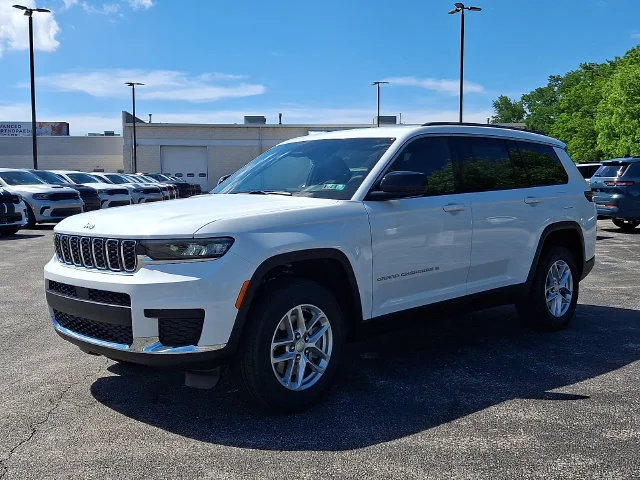 New 2026 White Jeep Laredo image 3