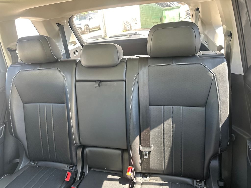 Used 2024 Gray Volkswagen 2.0T SE image 19