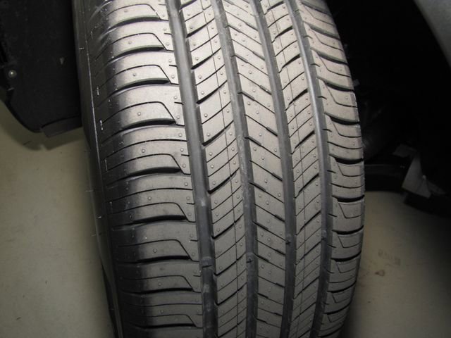 Certified Used 2025 Canyon River Blue Metallic Honda EX image 27