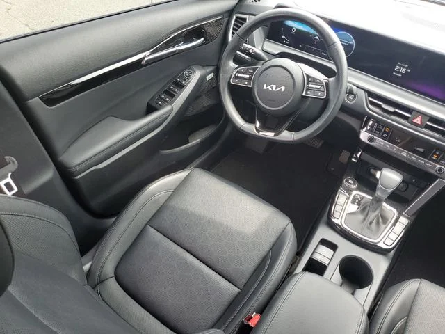 Certified Used 2024 White Kia SX image 14