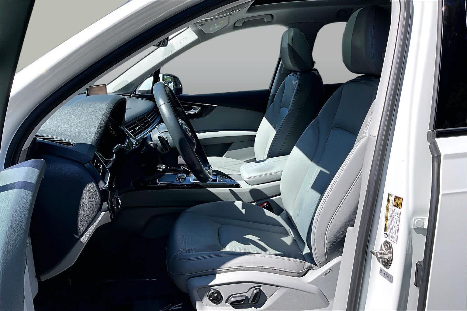 Used 2019 Carrara White Audi SE Premium Plus image 8