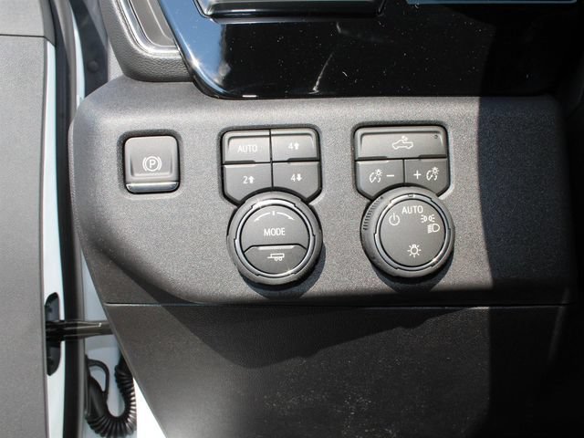 New 2026 Summit White Chevrolet LT image 12