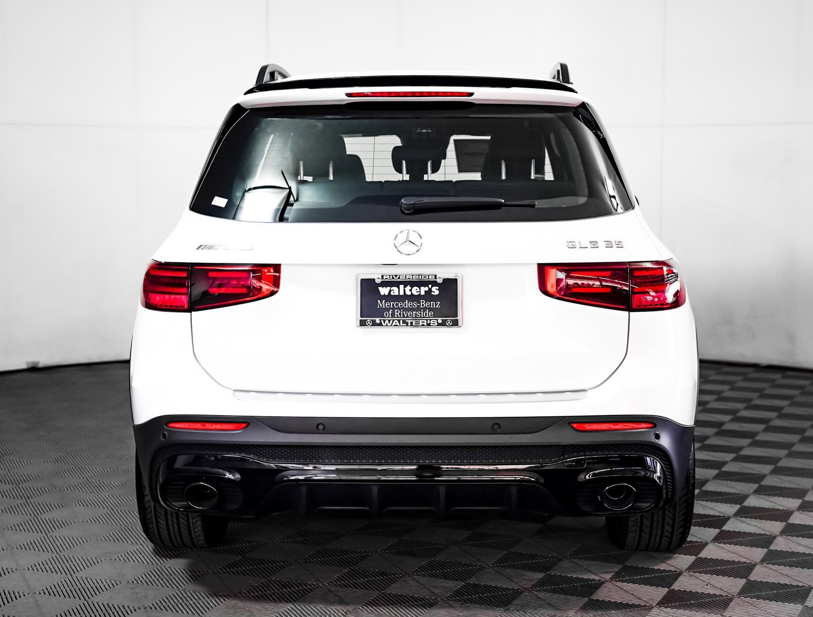 New 2026 Polar White Mercedes-Benz AMG® GLB 35 4MATIC® SUV image 13