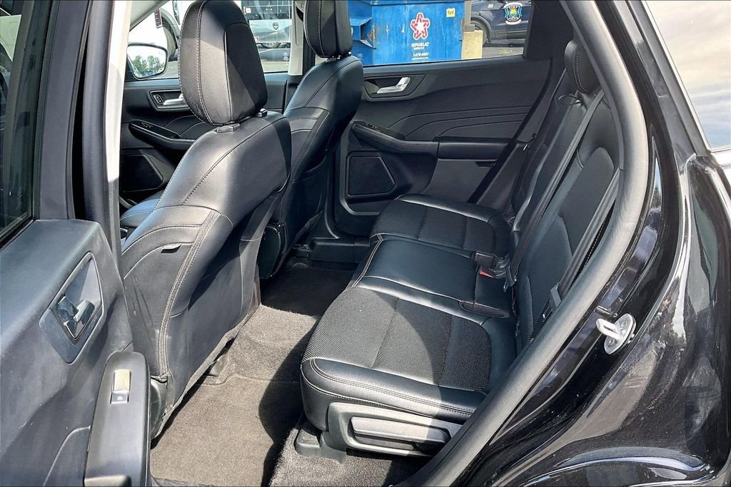 Used 2022 Black Ford Titanium image 11