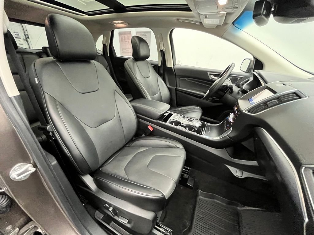 Used 2019 Stone Gray Metallic Ford Titanium image 35