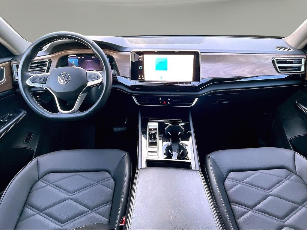 Used 2026 Black Volkswagen SE w/Technology image 9