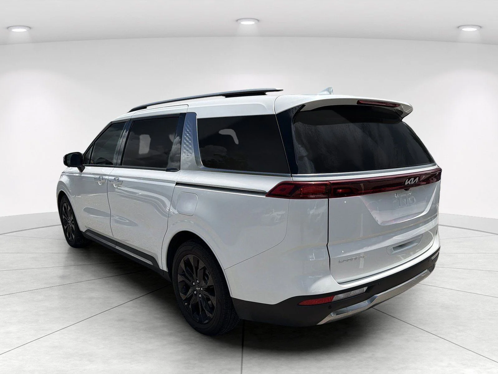 Used 2024 White Kia SX image 6