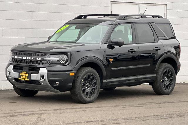 New 2025 Shadow Black Ford Badlands® image 34