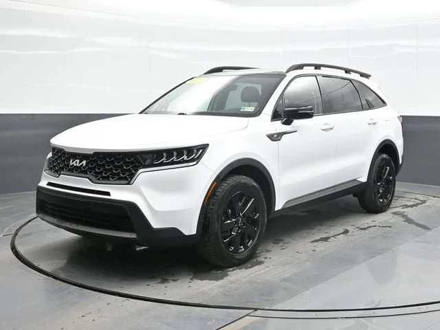 Used 2023 White Kia X-Line S image 1