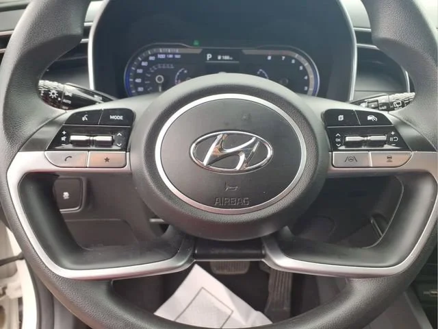 Used 2024  Hyundai SEL image 12