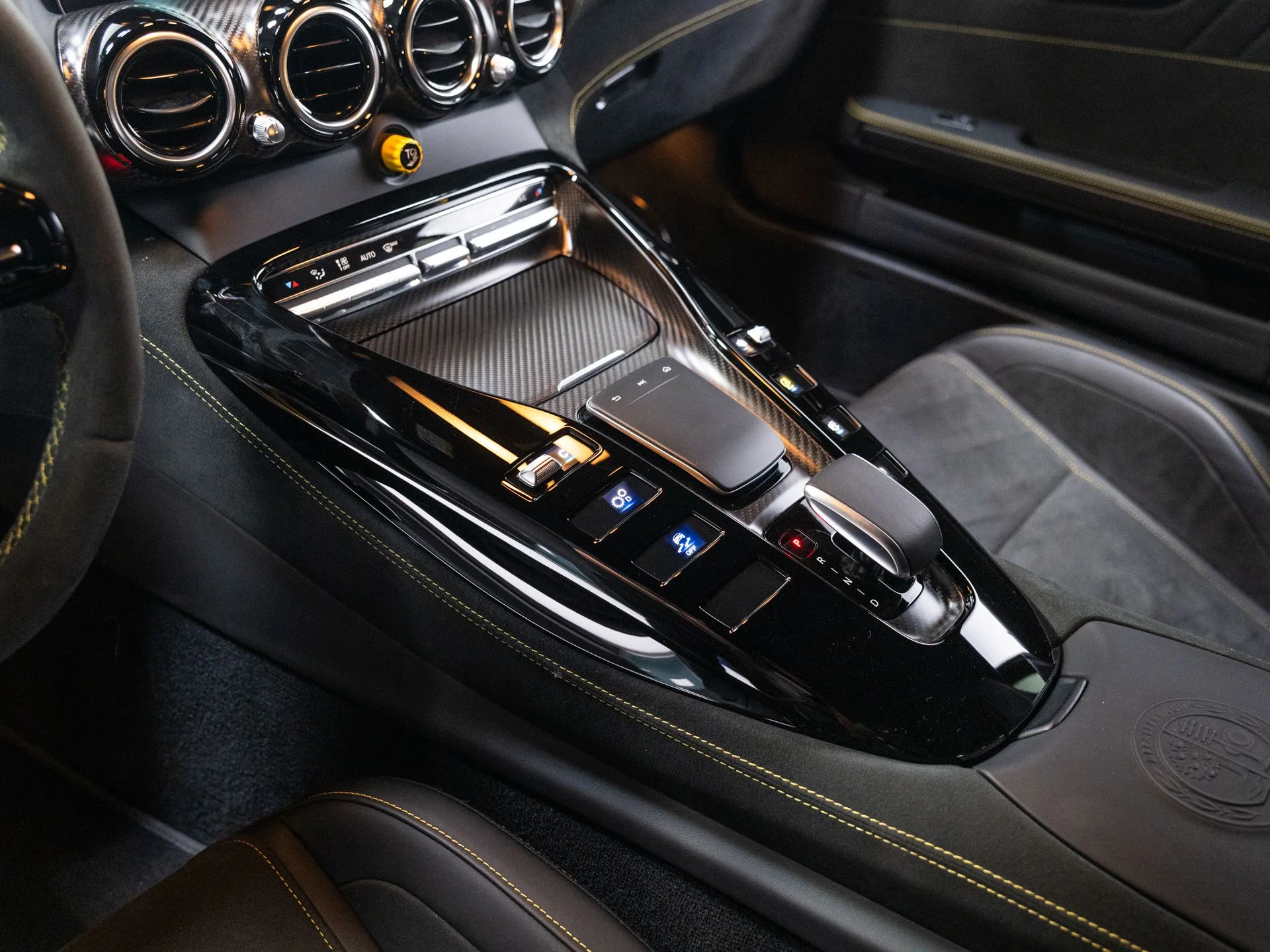 Used 2020 AMG Solarbeam Yellow Metallic Mercedes-Benz R image 49