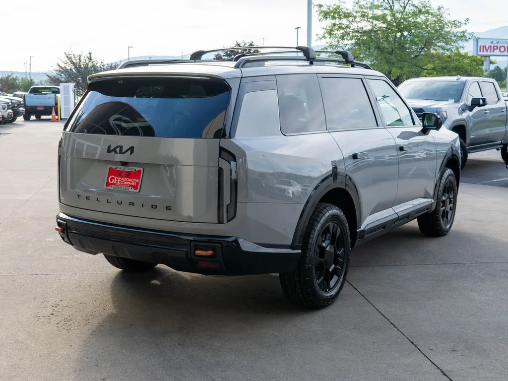 New 2027 Wolf Gray Kia X-Pro SX Prestige image 7
