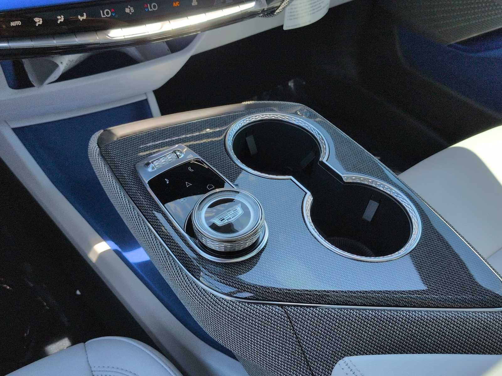 2026 Cadillac OPTIQ Sport - Photo 18