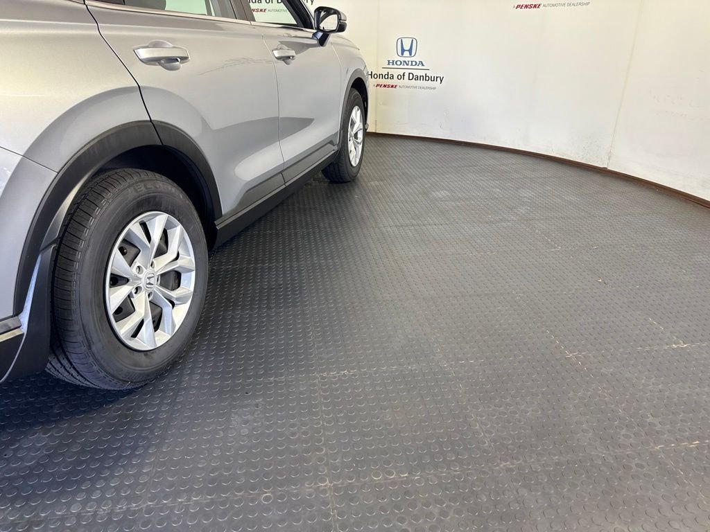 Certified Used 2024 Lunar Silver Metallic Honda LX image 4