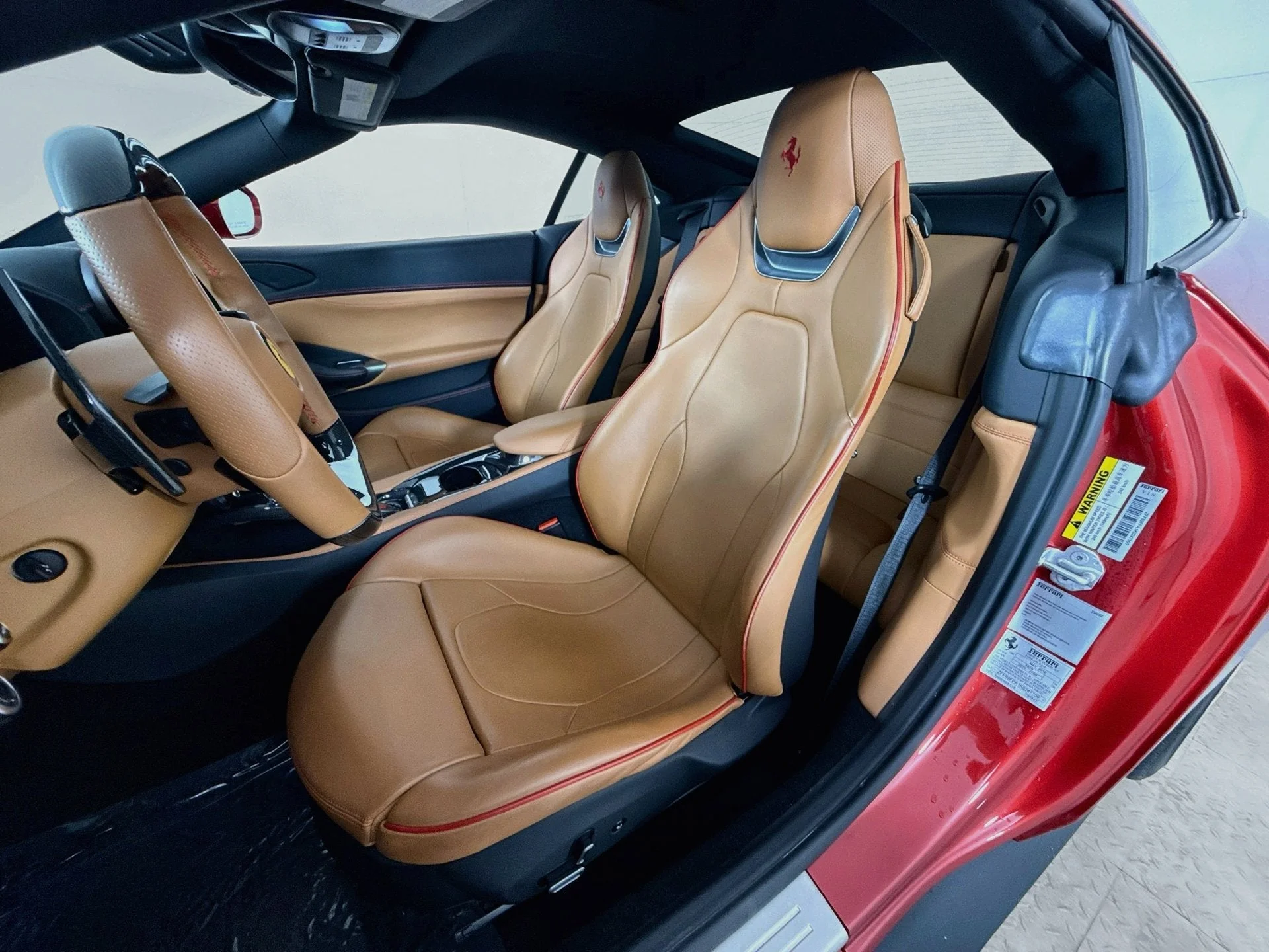 Certified Used 2019 Rosso Portofino Ferrari Base image 9