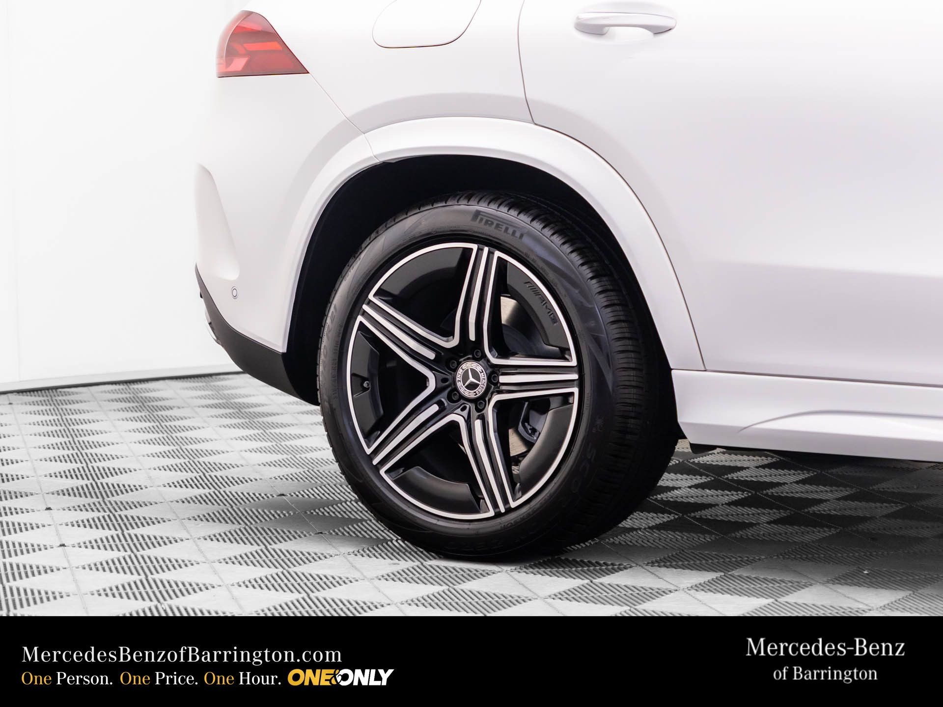 New 2026 Polar White Mercedes-Benz GLE 350 image 38