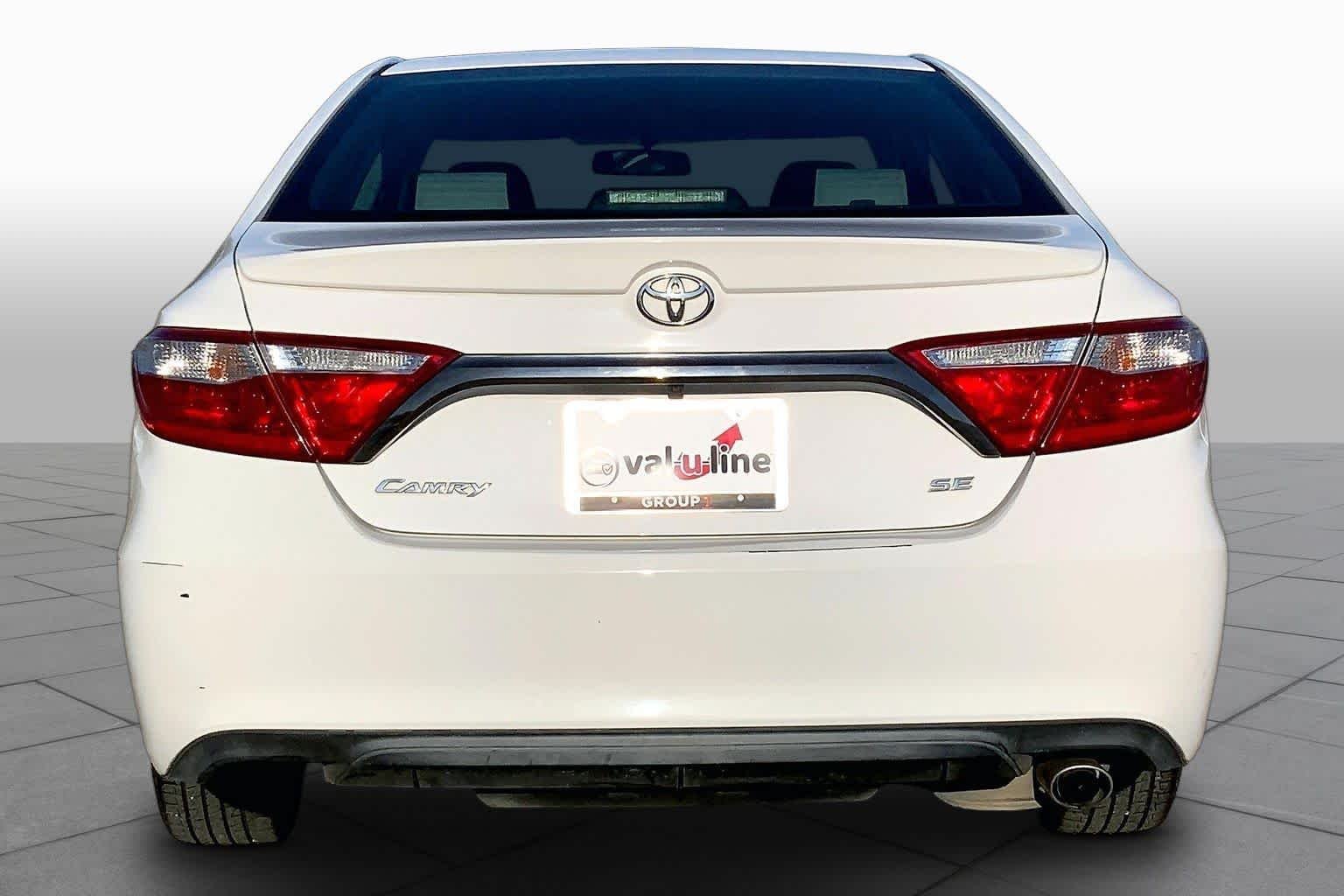 Used 2016 Super White Toyota SE image 5