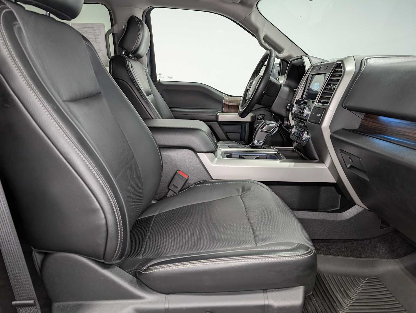 Used 2016 Caribou Metallic Ford Lariat image 43