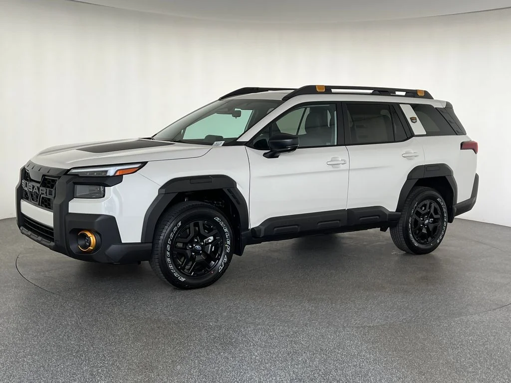 New 2026 CRYSTAL WHITE PEARL Subaru Wilderness image 9