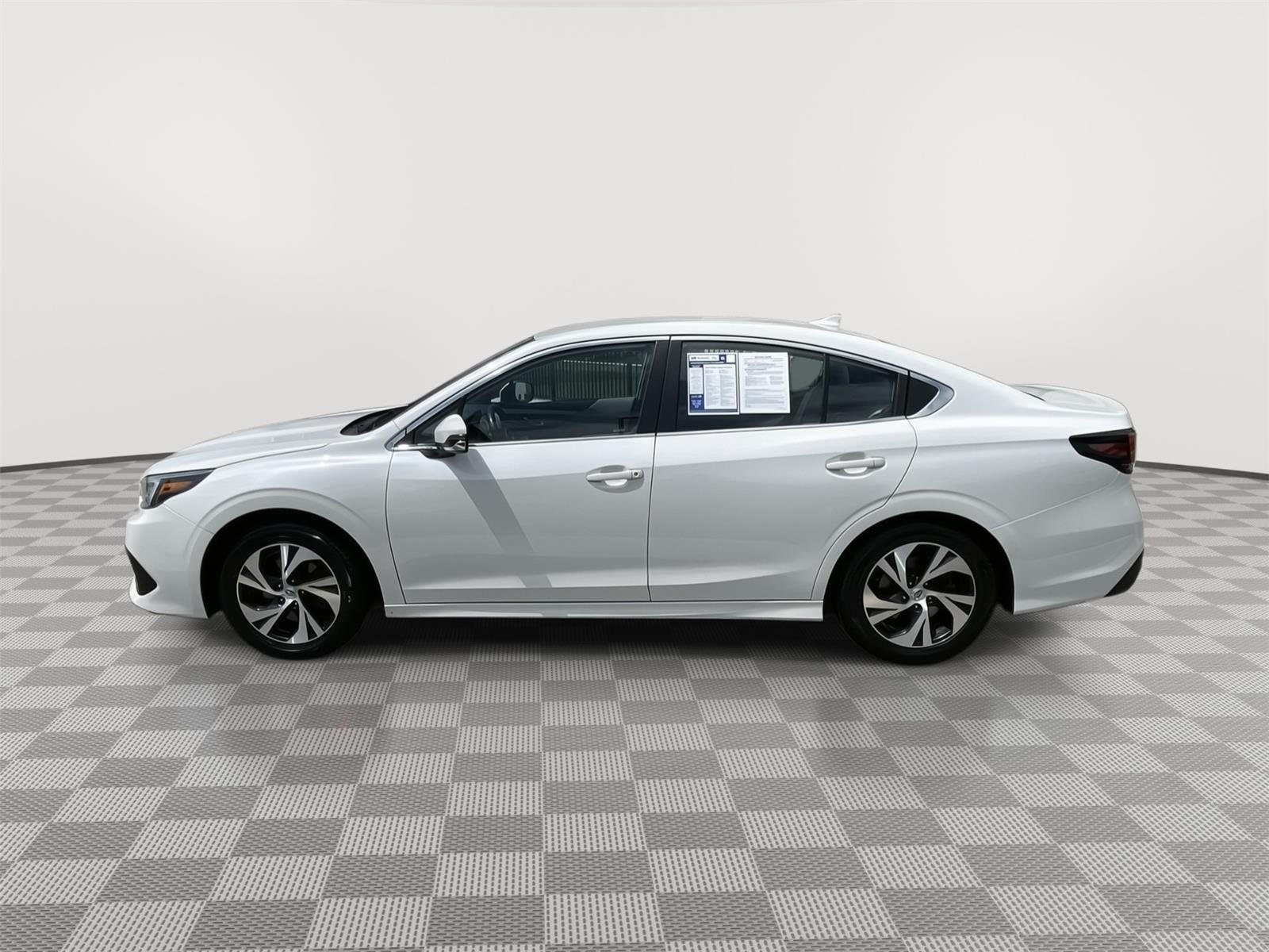 Used 2022 Crystal White Pearl Subaru Premium image 9