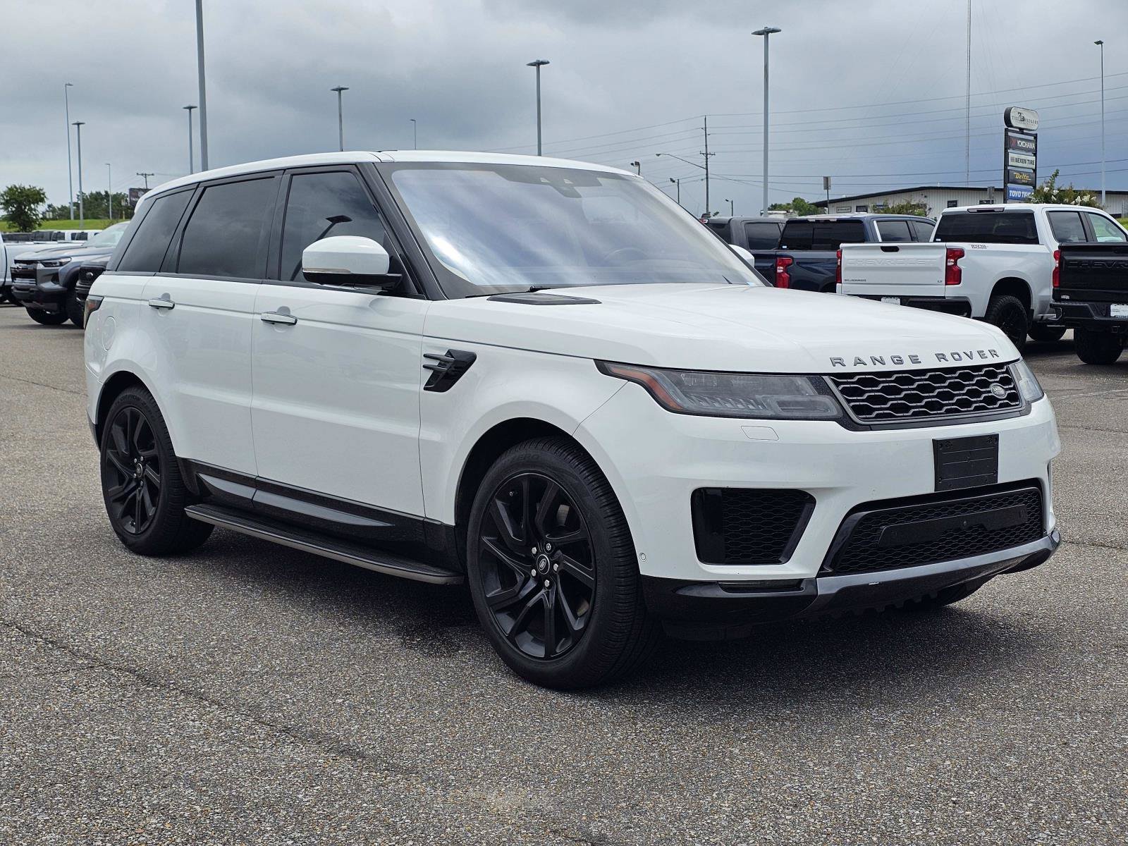 Used 2021 White Land Rover HSE Silver Edition image 5