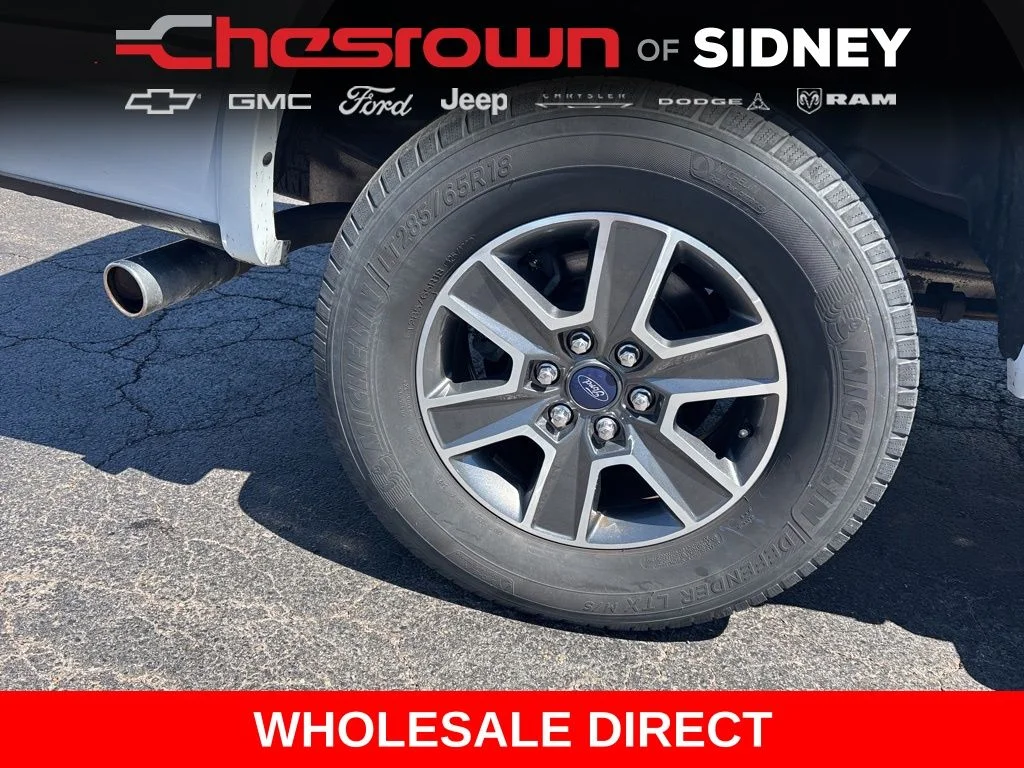 Used 2017 White Ford Lariat image 11