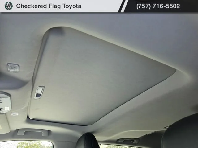 Used 2026 Wind Chill Pearl Toyota Limited image 9