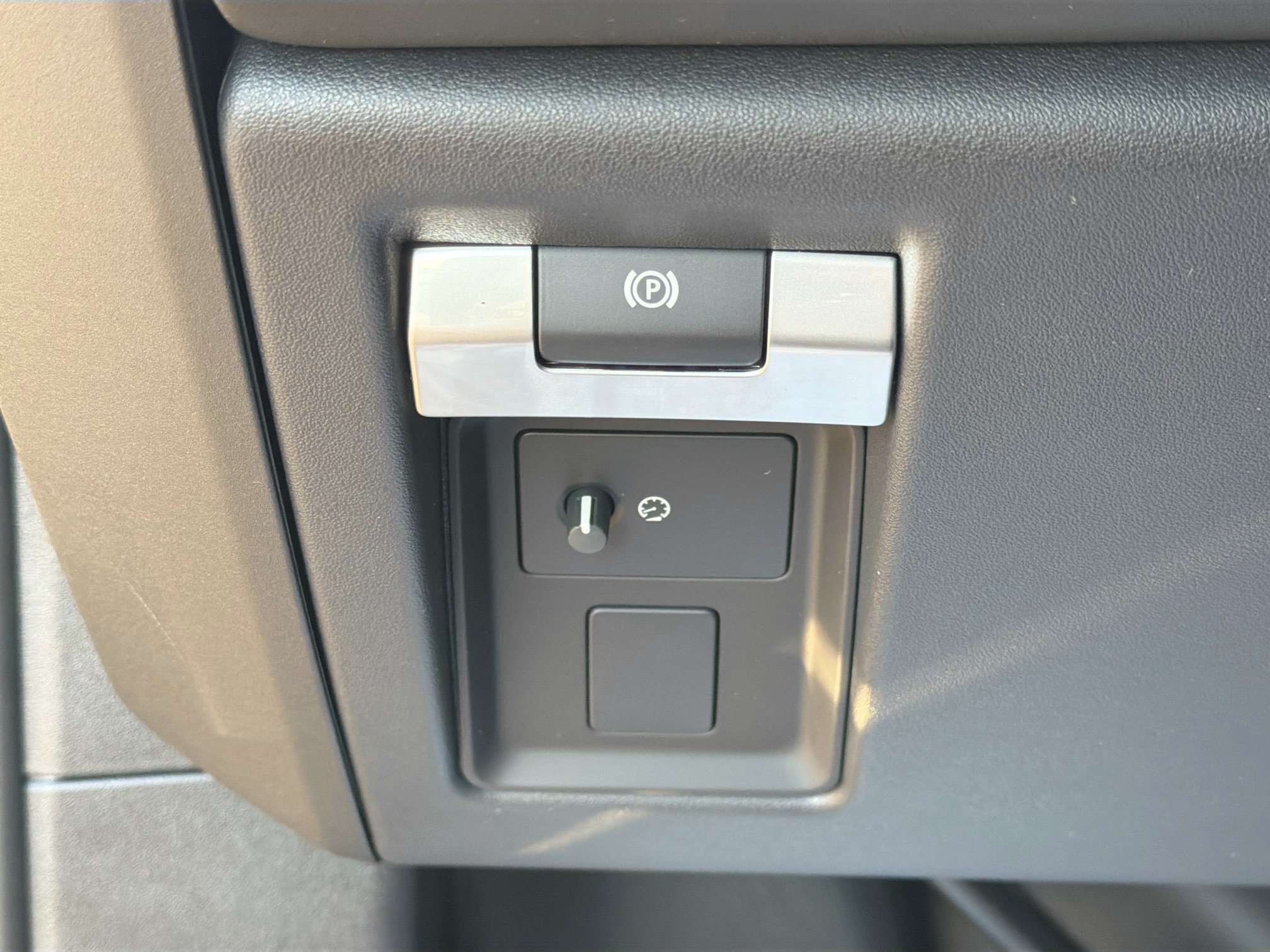 2026 Land Rover Defender V8 - Photo 36