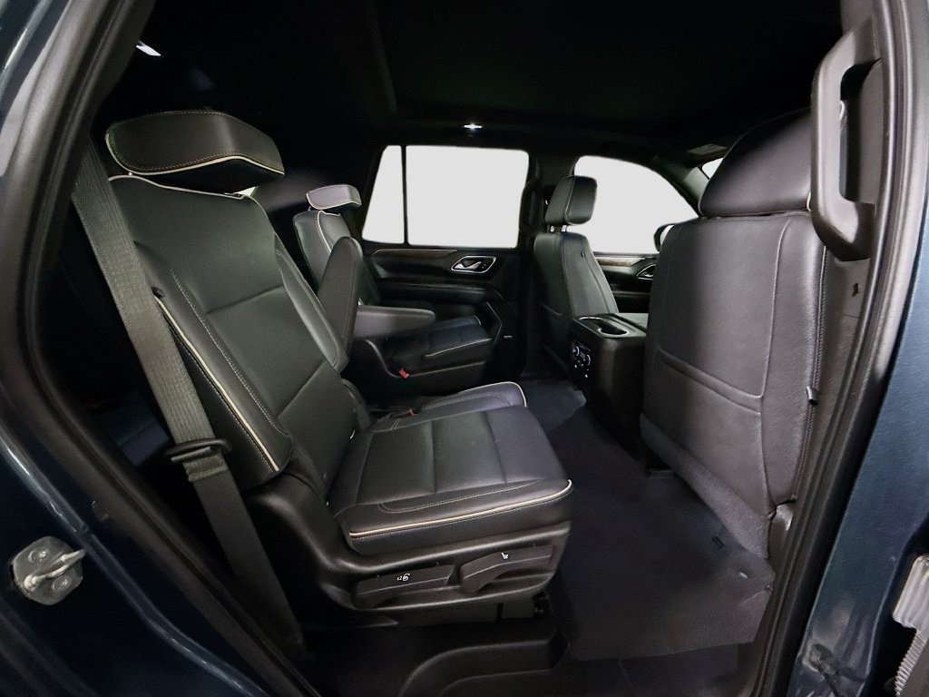 Used 2021 Shadow Gray Metallic Chevrolet Premier image 23