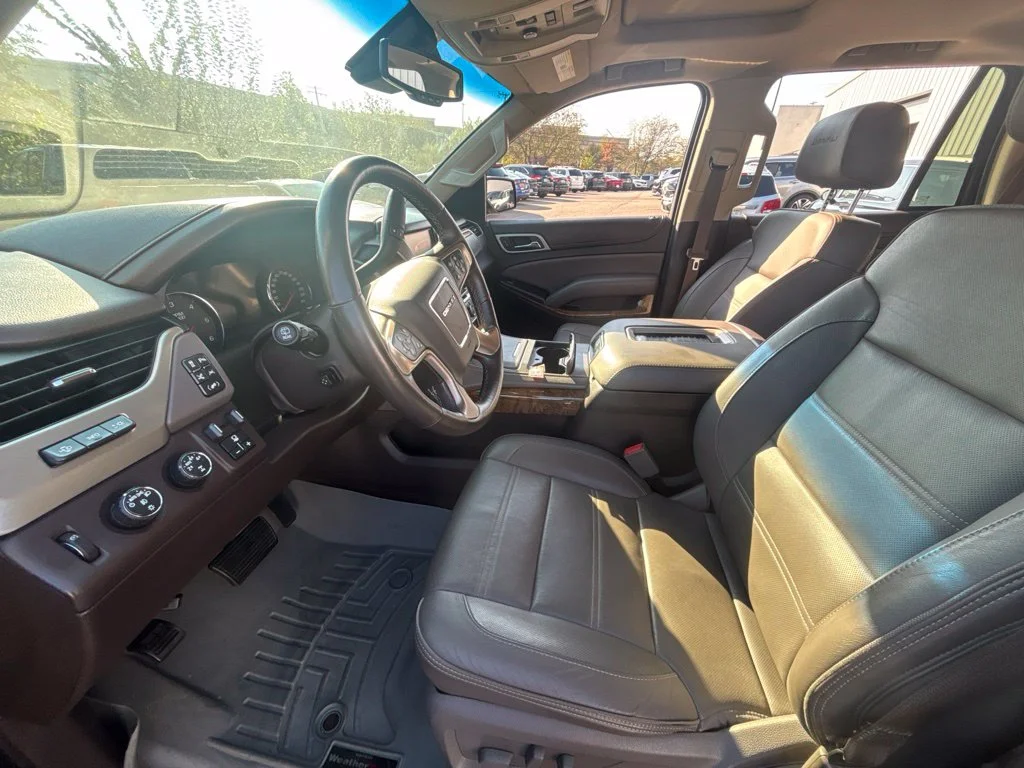 Used 2016 Black GMC Denali image 12