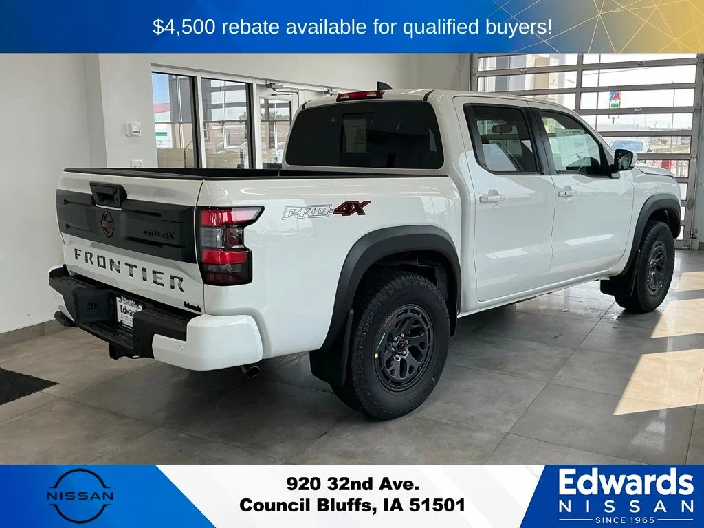 New 2026 White Nissan PRO-4X image 7