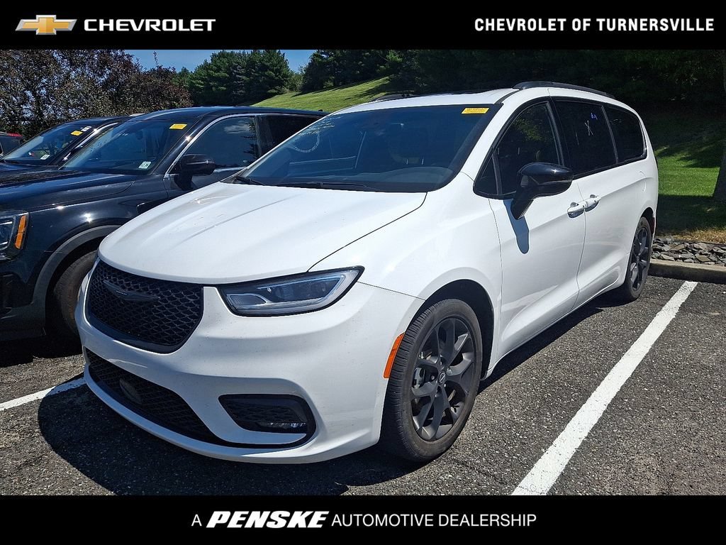 2025 Chrysler Pacifica