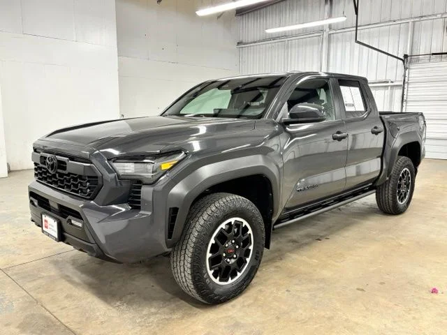 Used 2025  Toyota TRD Off-Road image 3