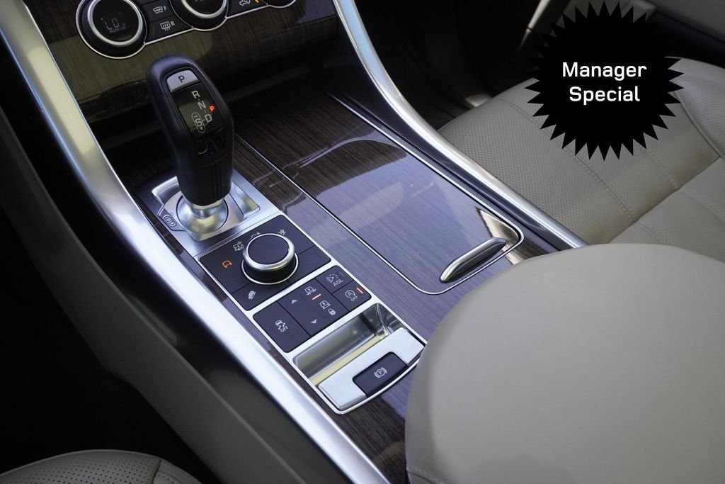 Used 2016 White Land Rover 3.0L V6 Supercharged HSE image 14