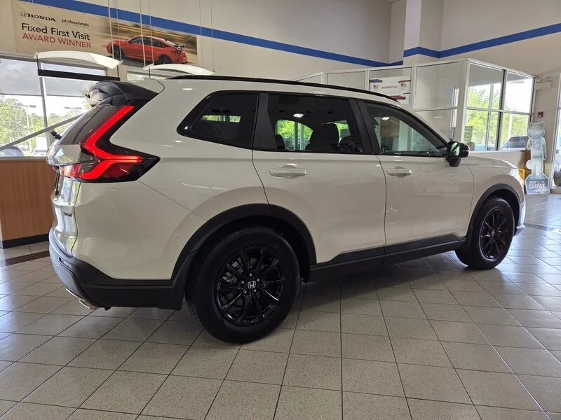 New 2026 Platinum White Pearl Honda SPORT FWD image 4