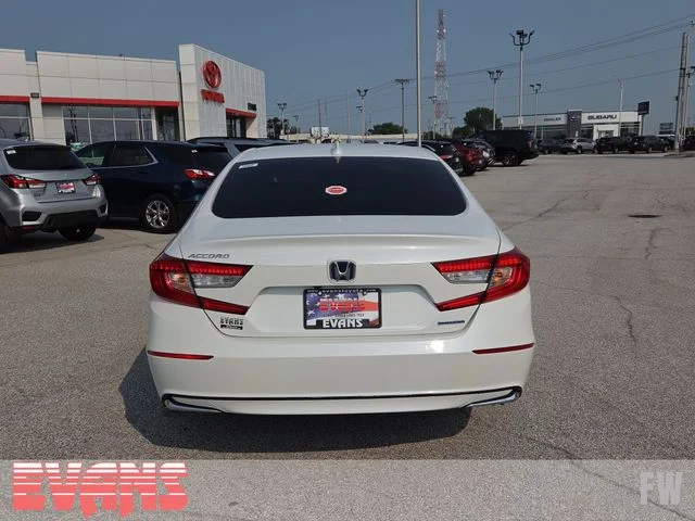 Used 2021 White Honda Base image 27