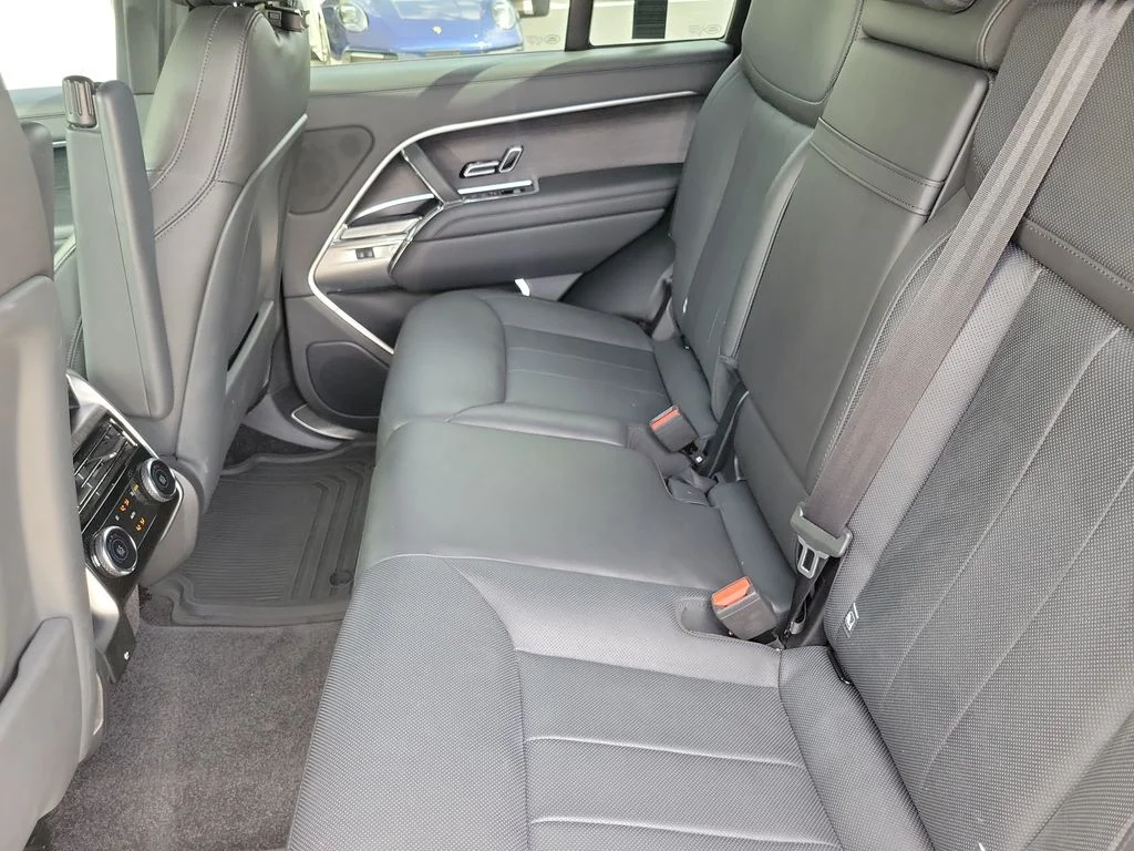 Used 2023 Gray Land Rover SE image 10