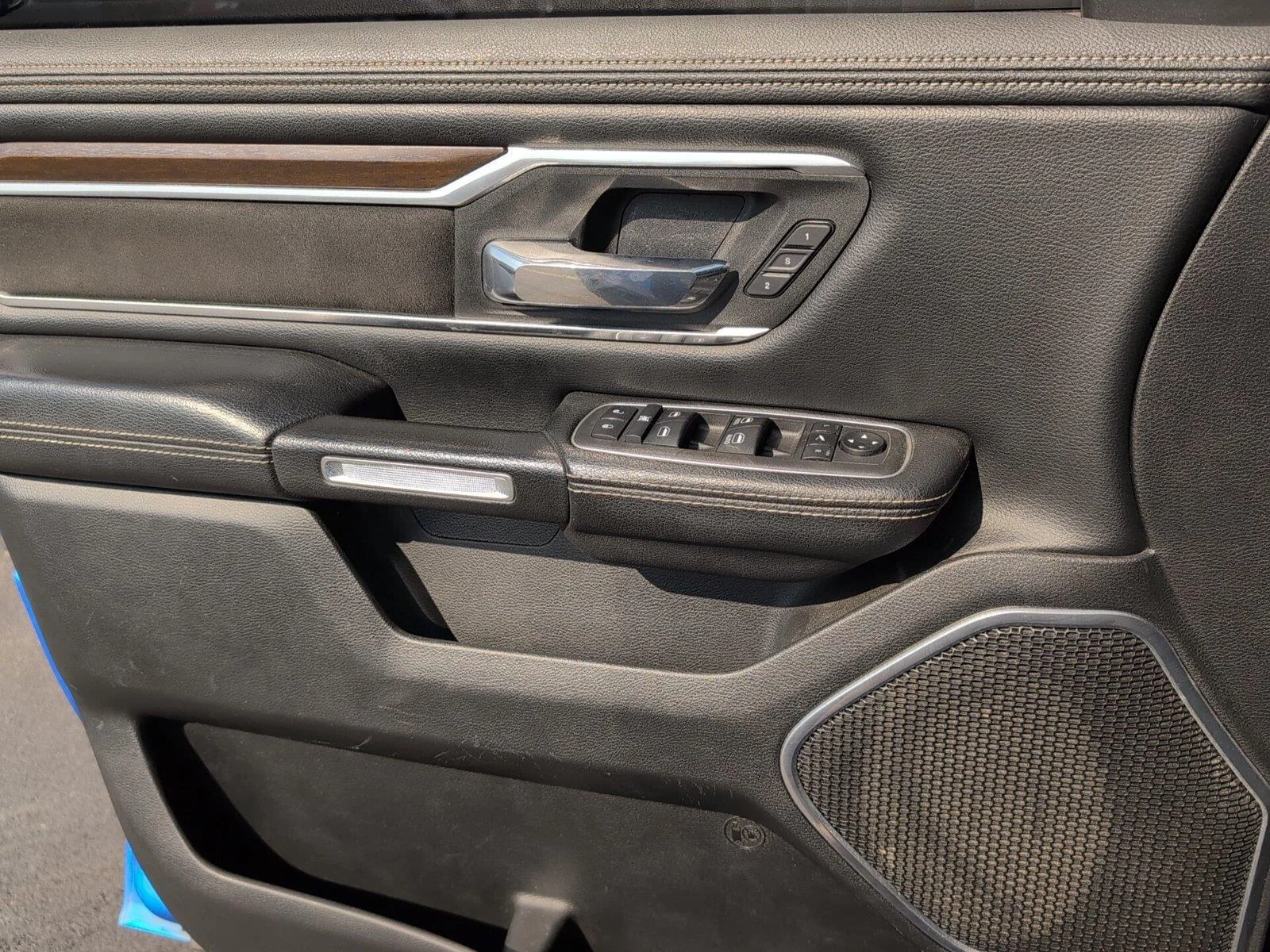 Used 2021 Hydro Blue Pearlcoat Ram Laramie image 15