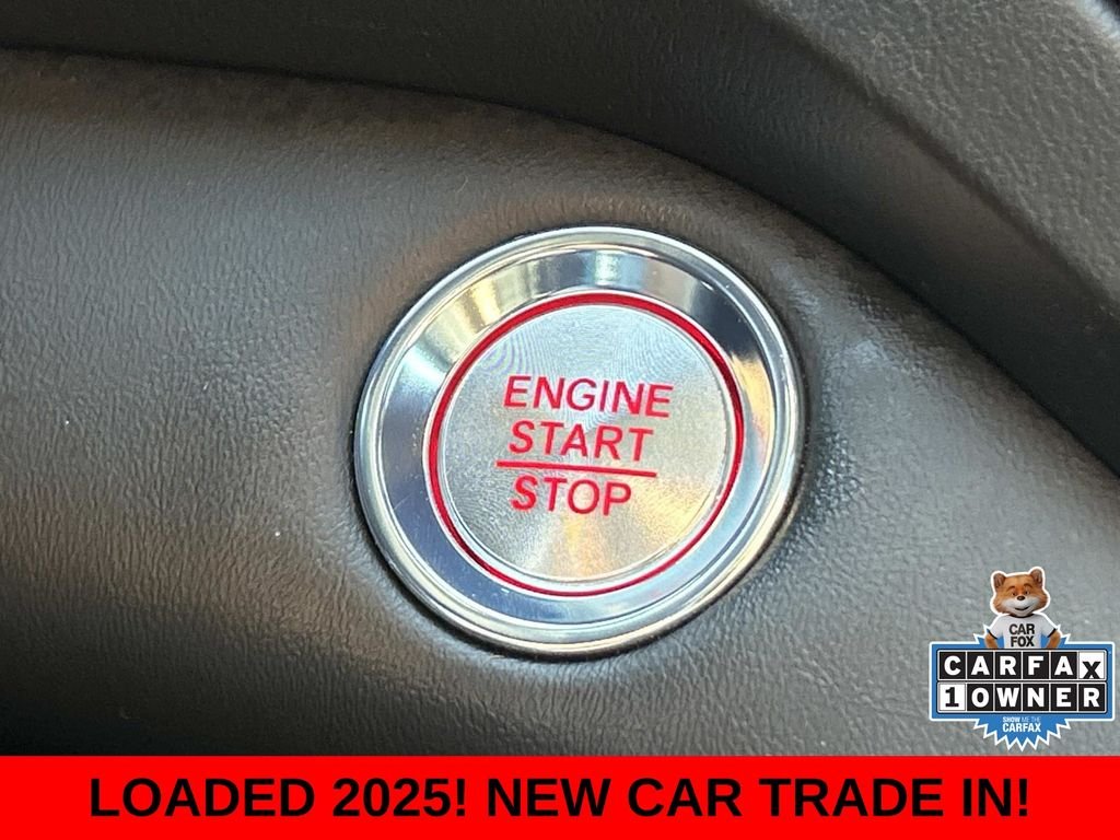 Used 2025  Acura Base image 25