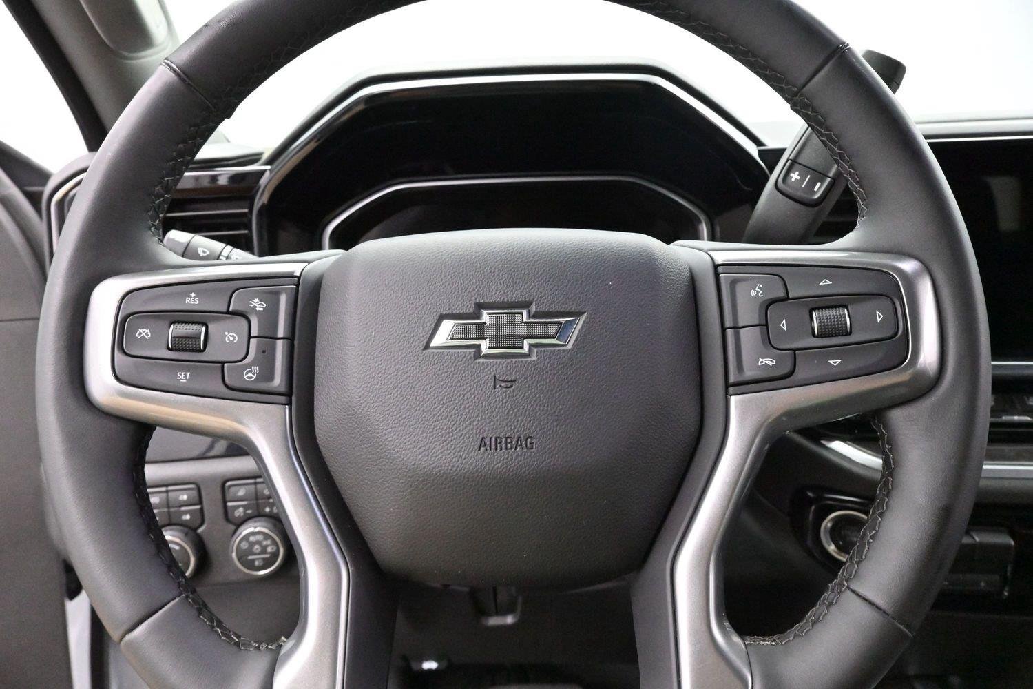 Used 2026 Summit White Chevrolet LTZ image 17